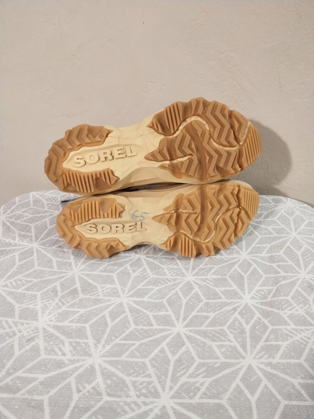 Sorel women's waterproof shoe - Picture 6 of 11